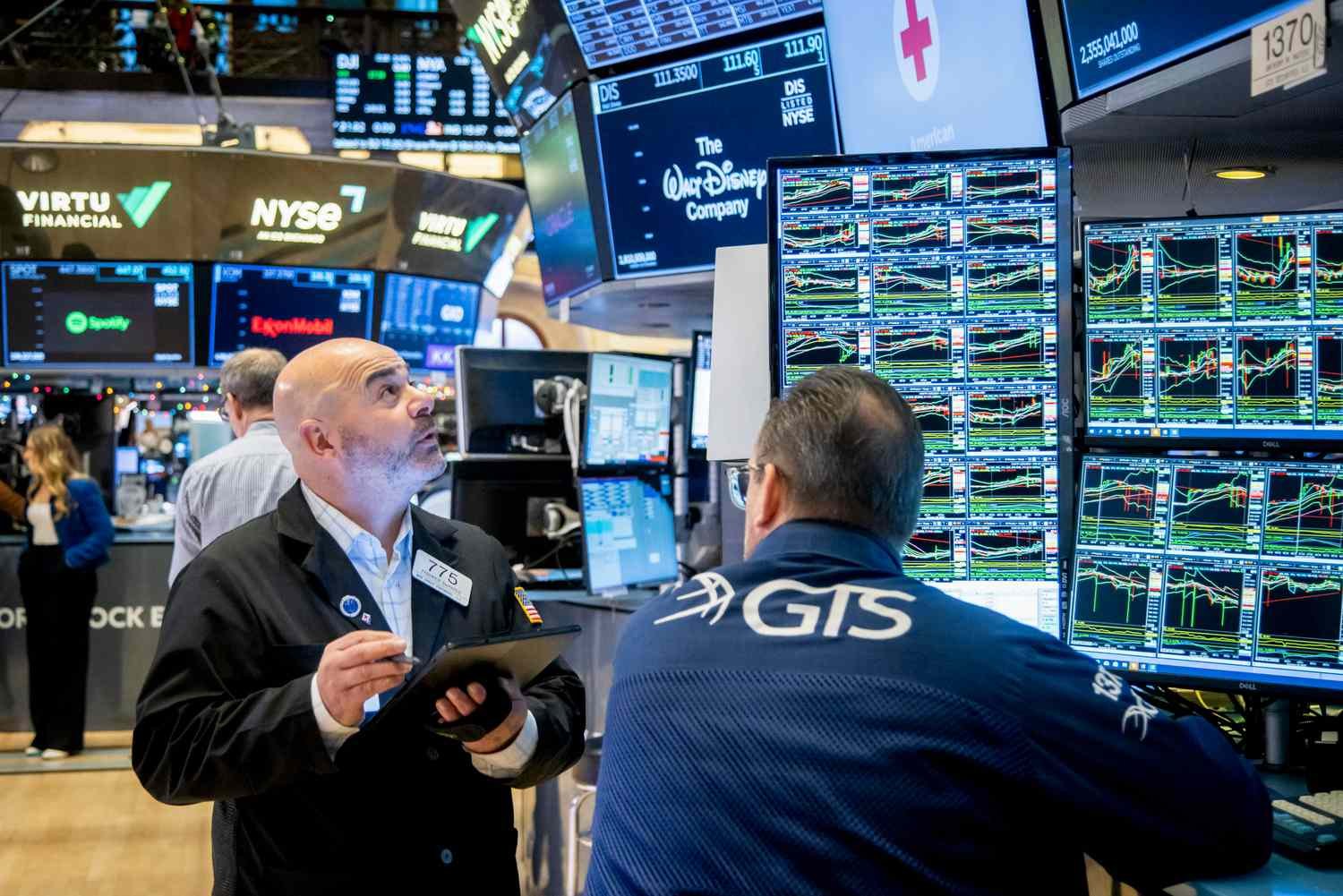 Stocks Slide as Treasury Yields Rise After Economic Data; Nvidia Leads Tech Shares Lower; Bitcoin Plunges Stocks Slide as Treasury Yields Rise After Economic Data; Nvidia Leads Tech Shares Lower; Bitcoin Plunges