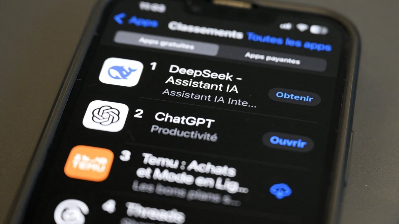 Chinese AI DeepSeek a ‘Wake-Up Call’ for U.S. Tech Firms, Donald Trump Says, After Nvidia’s World-Record 0 Billion Loss