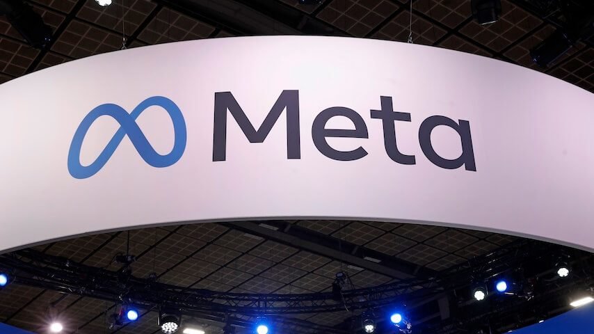 Filing says Zuck knowingly okayed training Facebook’s AI on pirated books