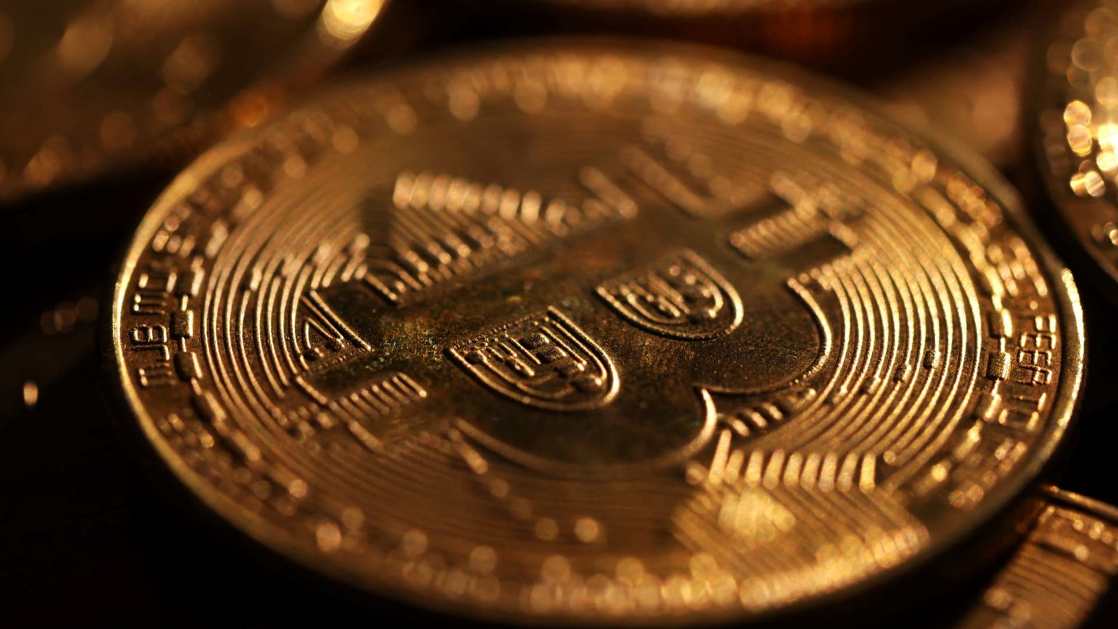 Bitcoin to stay under pressure in the near term, JPMorgan warns Bitcoin to stay under pressure in the near term, JPMorgan warns