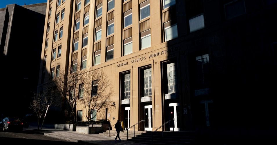 ‘We Don’t Want an AI Demo, We Want Answers’: Federal Workers Grill Trump Appointee During All-Hands ‘We Don’t Want an AI Demo, We Want Answers’: Federal Workers Grill Trump Appointee During All-Hands