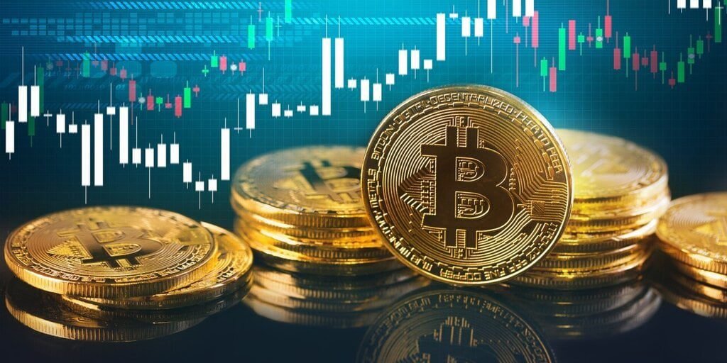 Bitcoin, XRP and Solana Bounce Back After Crypto Market Bloodbath Bitcoin, XRP and Solana Bounce Back After Crypto Market Bloodbath