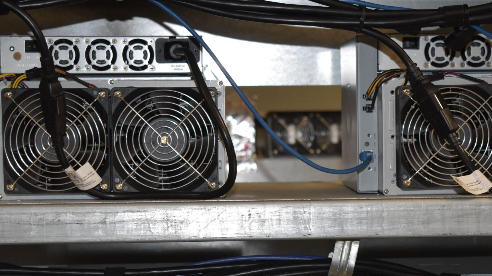 Bitcoin Miner CleanSpark (CLSK) Ditches Bitcoin ‘HODL’ Strategy to Stop Dilution Via Equity Raise Bitcoin Miner CleanSpark (CLSK) Ditches Bitcoin ‘HODL’ Strategy to Stop Dilution Via Equity Raise