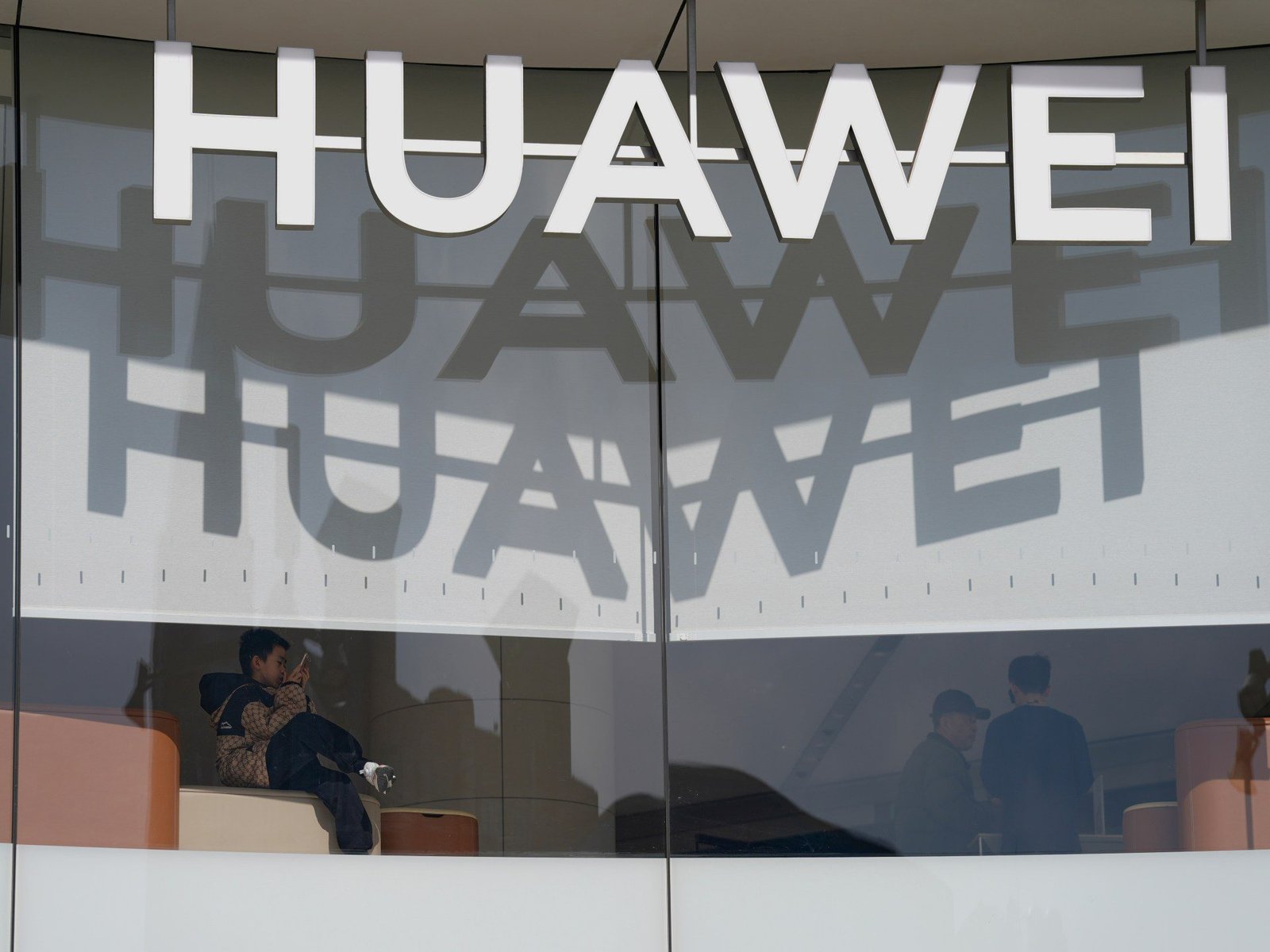 China’s Huawei develops new AI chip to compete with US’s Nvidia: Report | Technology News China’s Huawei develops new AI chip to compete with US’s Nvidia: Report | Technology News