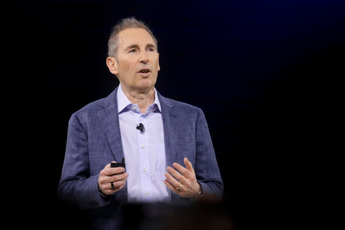 Amazon CEO Andy Jassy urges companies to invest heavily in AI Amazon CEO Andy Jassy urges companies to invest heavily in AI