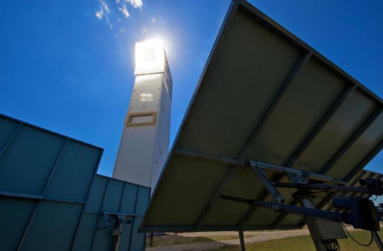 New AI perfects heliostat aim to boost solar tower power New AI perfects heliostat aim to boost solar tower power