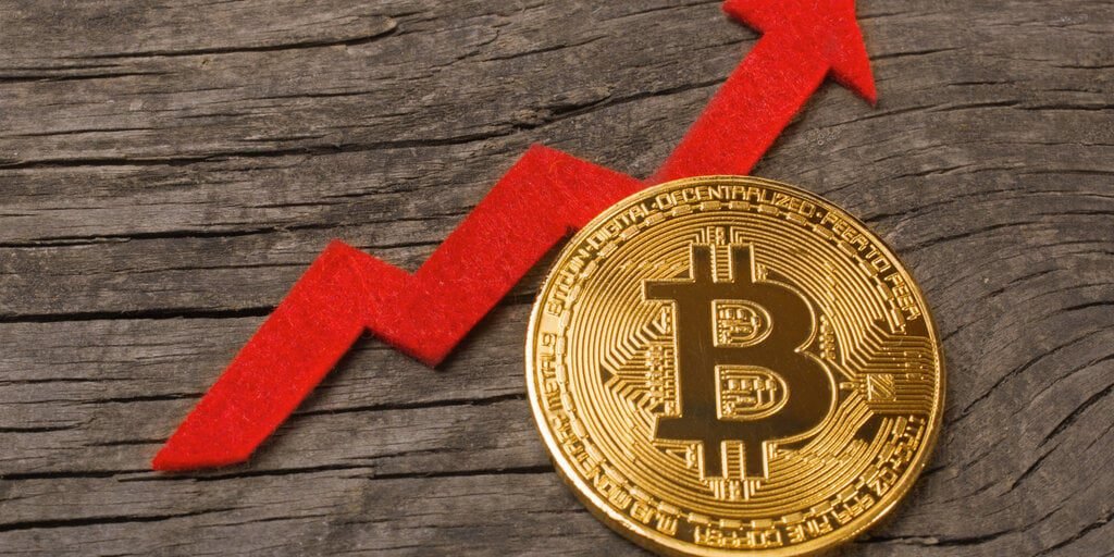 Cathie Wood’s Ark Invest Makes Boldly Bullish Bitcoin Price Prediction Cathie Wood’s Ark Invest Makes Boldly Bullish Bitcoin Price Prediction