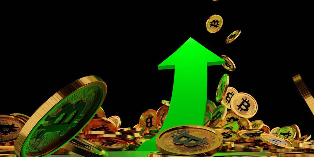 Bitcoin Tops K for the First Time in Months as Stocks Remain Flat Bitcoin Tops K for the First Time in Months as Stocks Remain Flat
