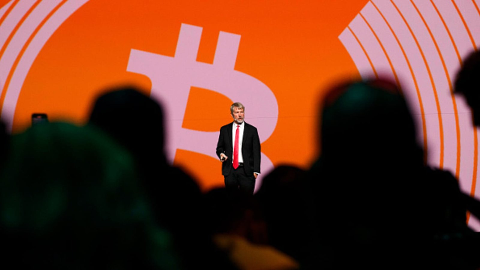 Saylor bitcoin buying strategy ‘exploding,’ but Wall Street skeptical Saylor bitcoin buying strategy ‘exploding,’ but Wall Street skeptical