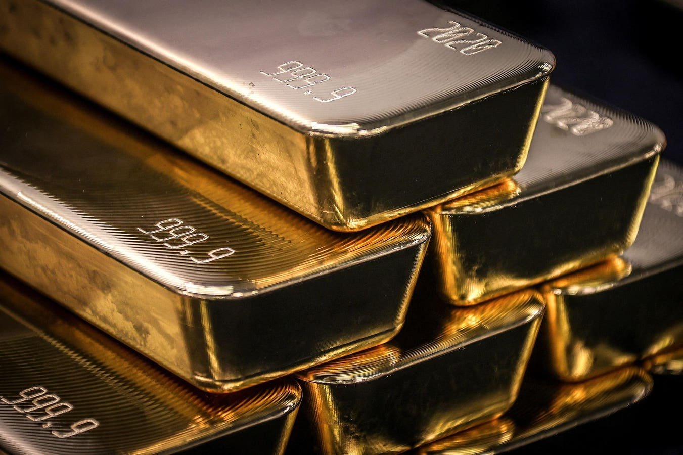 Gold To Top Bitcoin And Silver On Way To K Per Oz, Says Goldman Sachs Gold To Top Bitcoin And Silver On Way To K Per Oz, Says Goldman Sachs