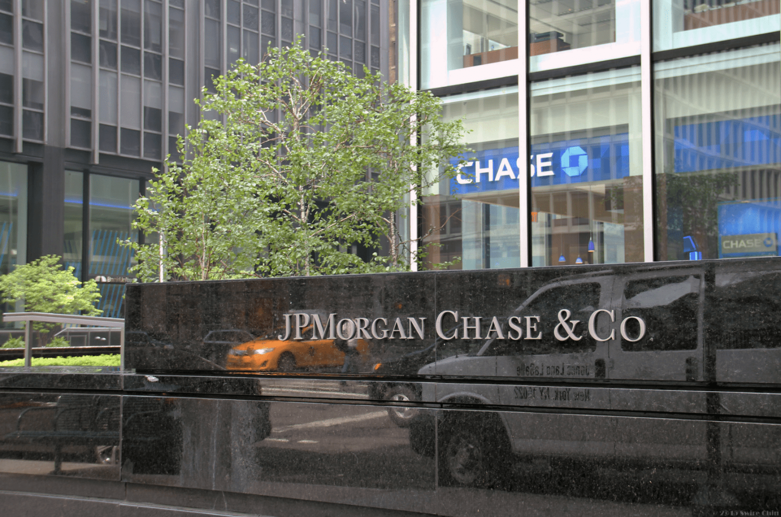 JPMorgan Suddenly Turns Bullish on Bitcoin JPMorgan Suddenly Turns Bullish on Bitcoin