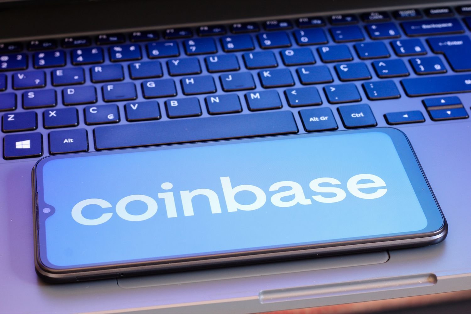 Coinbase Stock Gives Up Some of Its Bitcoin-Fueled Gains as Earnings Underwhelm Coinbase Stock Gives Up Some of Its Bitcoin-Fueled Gains as Earnings Underwhelm