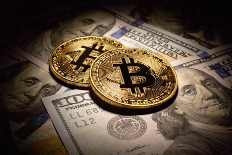 Bitcoin Pricing Bands Hints Potential Target At 7,000 Bitcoin Pricing Bands Hints Potential Target At 7,000
