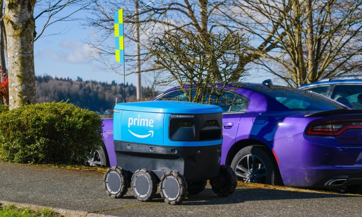 Amazon Aims to Use AI to Help Robots With Natural Language Amazon Aims to Use AI to Help Robots With Natural Language