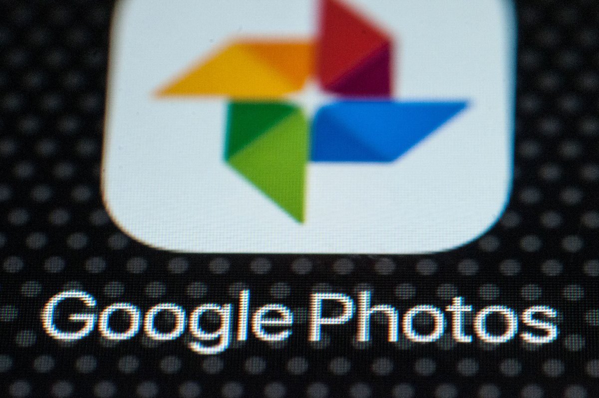 Google Photos merges classic search with AI to speed up results Google Photos merges classic search with AI to speed up results