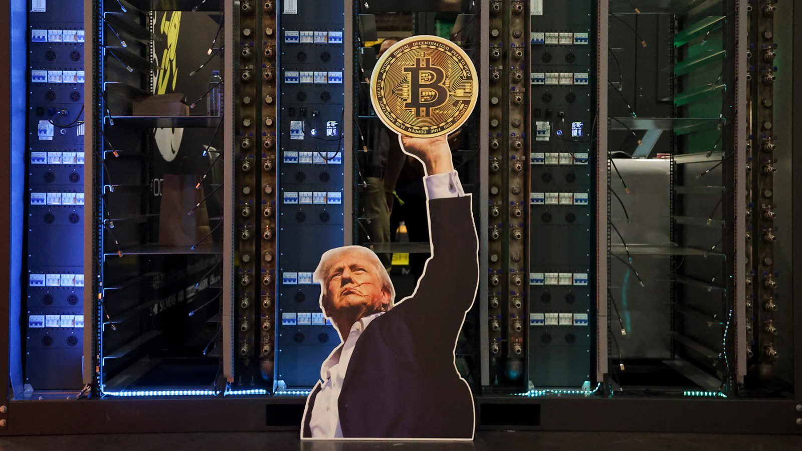 Bitcoin 2025 Was a MAGA Lovefest for Crypto Bros Bitcoin 2025 Was a MAGA Lovefest for Crypto Bros