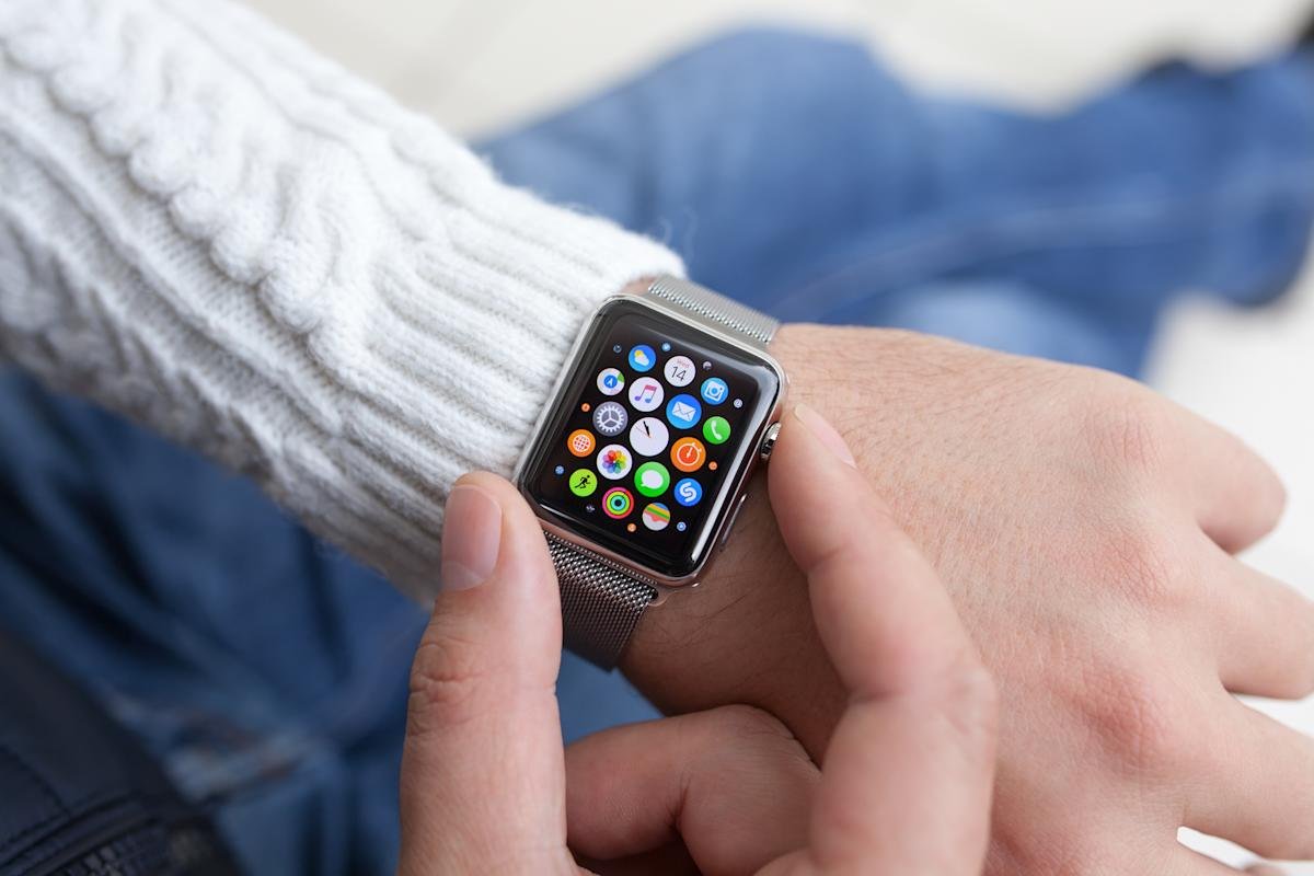 Why Apple, Amazon and other tech giants are considering bitcoin Why Apple, Amazon and other tech giants are considering bitcoin