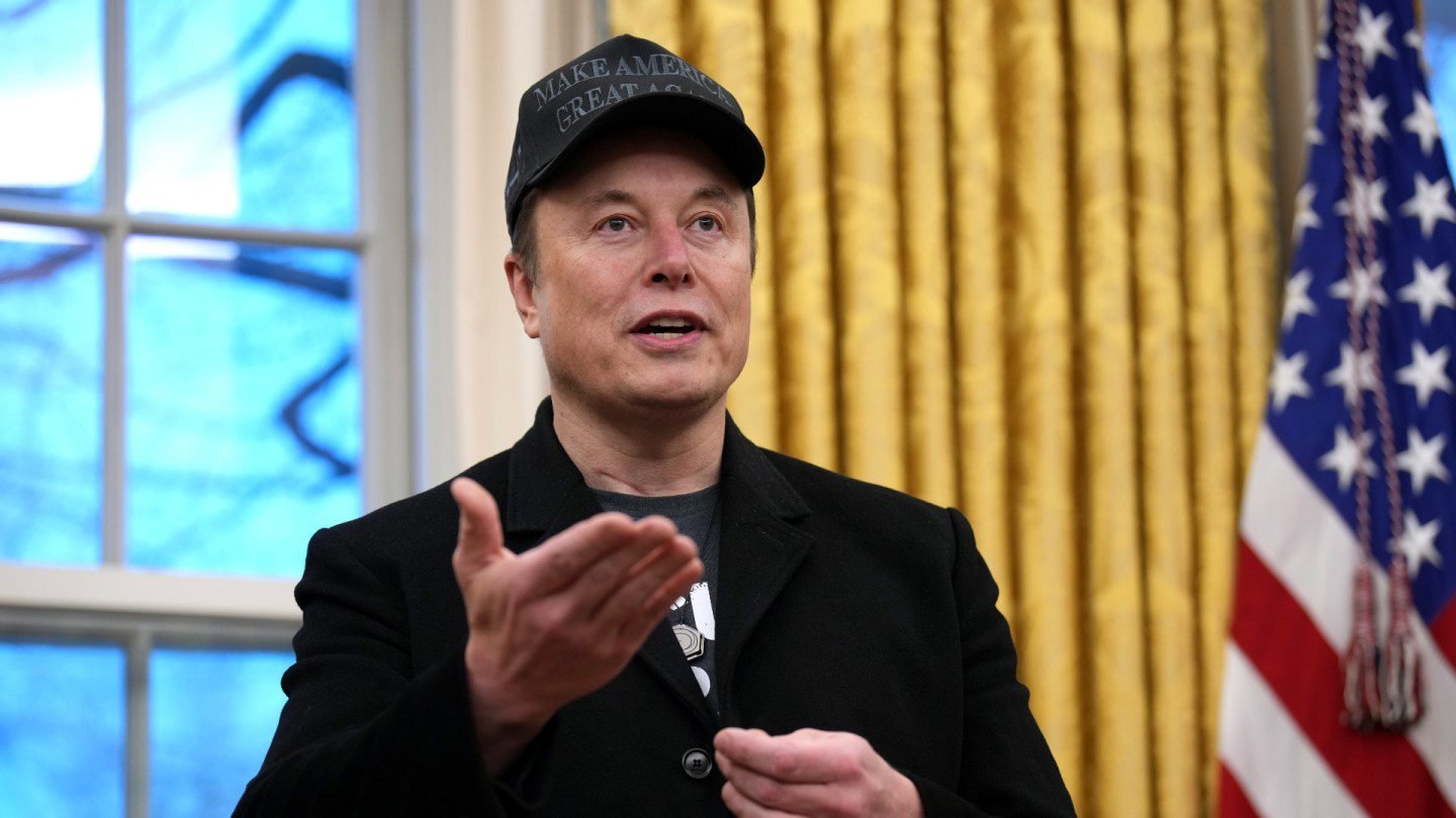 Elon Musk’s AI Chatbot Grok to be Used by Federal Agencies Elon Musk’s AI Chatbot Grok to be Used by Federal Agencies