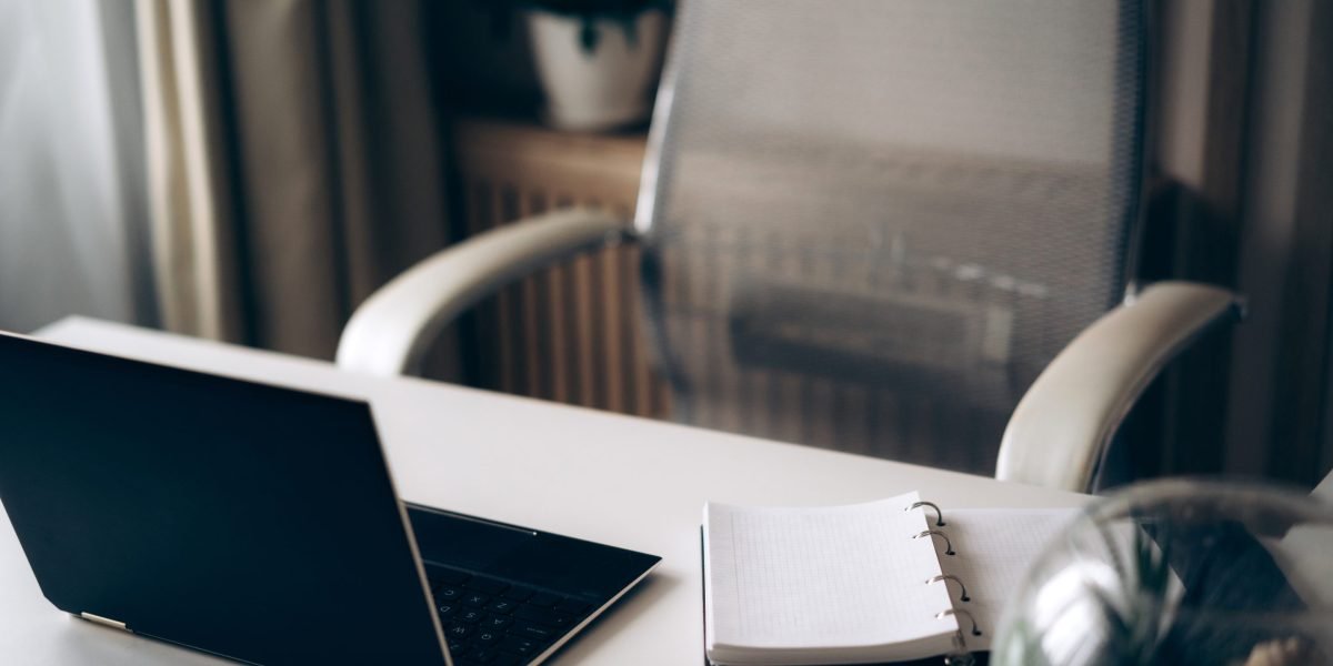This is how HR professionals are actually using AI—and the drawbacks that come with the new tech This is how HR professionals are actually using AI—and the drawbacks that come with the new tech