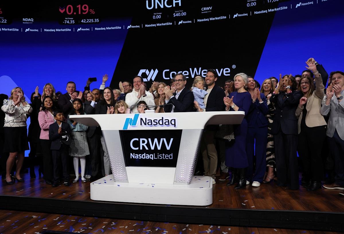 CoreWeave, Core Scientific stocks sink after companies confirm  billion deal amid AI data center boom CoreWeave, Core Scientific stocks sink after companies confirm  billion deal amid AI data center boom