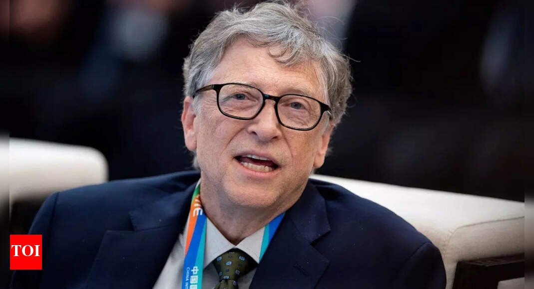 Bill Gates says: AI today can replace human work, the most complex coding tasks, but it is not … | Bill Gates says: AI today can replace human work, the most complex coding tasks, but it is not … |