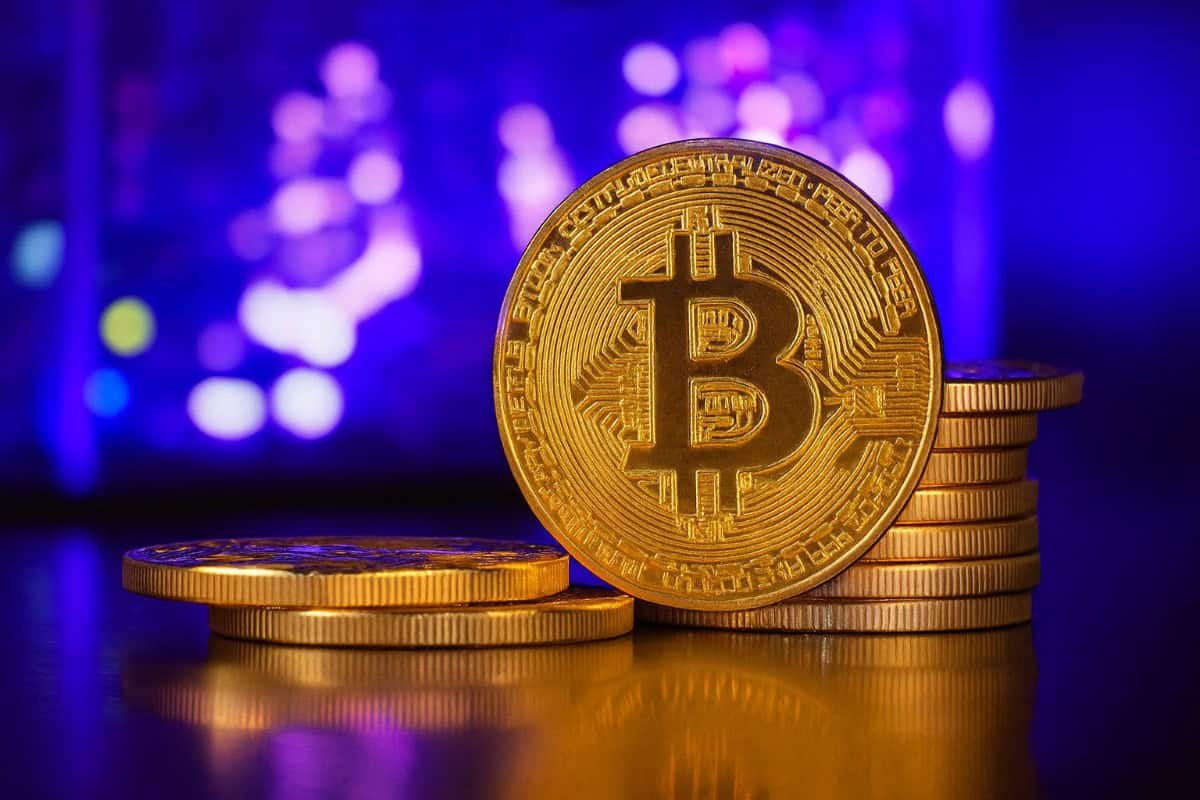 Understanding Bitcoin Mining Efficiency: Insights for Digital Asset Stakeholders Understanding Bitcoin Mining Efficiency: Insights for Digital Asset Stakeholders