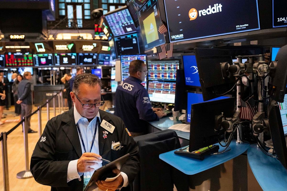 Wall Street sees AI, rate-cut optimism fueling rally Wall Street sees AI, rate-cut optimism fueling rally