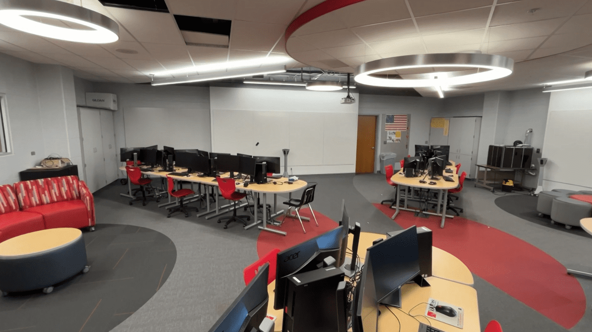 Indian Hills schools incorporating AI into classrooms Indian Hills schools incorporating AI into classrooms