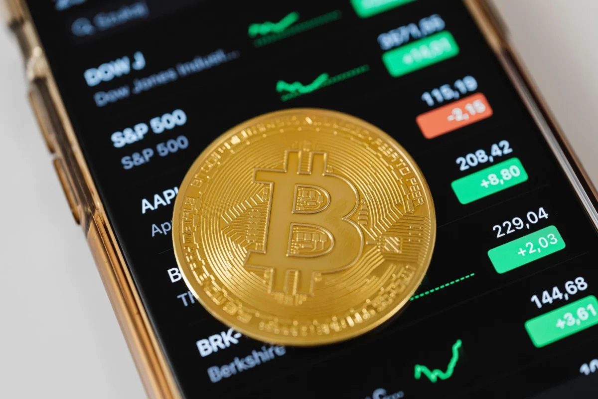 Bitcoin Holds Profitability for 273 Days, Nears Record-Breaking Cycle Bitcoin Holds Profitability for 273 Days, Nears Record-Breaking Cycle