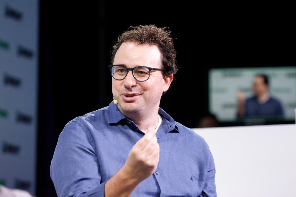Microsoft to lessen reliance on OpenAI by buying AI from rival Anthropic Microsoft to lessen reliance on OpenAI by buying AI from rival Anthropic