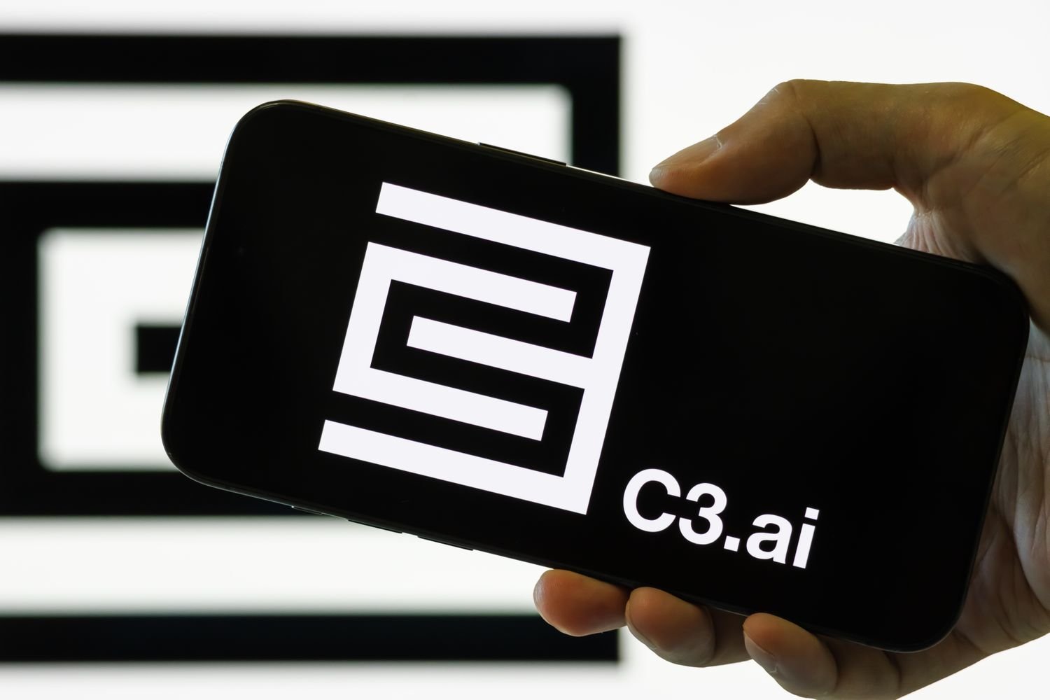 C3.ai Stock Sinks as Struggling Firm Replaces CEO, Withdraws Outlook C3.ai Stock Sinks as Struggling Firm Replaces CEO, Withdraws Outlook