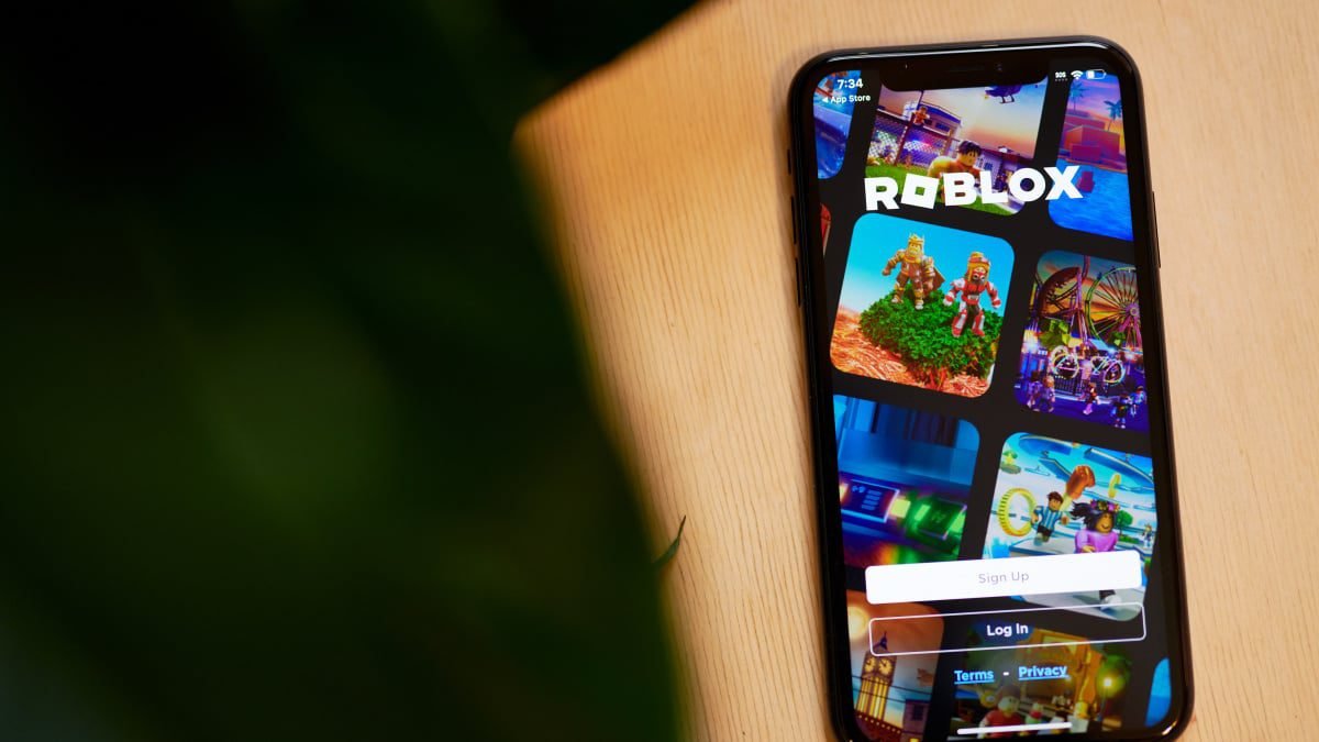 Robolox announces TikTok-like shortform video app, AI tools for creators Robolox announces TikTok-like shortform video app, AI tools for creators