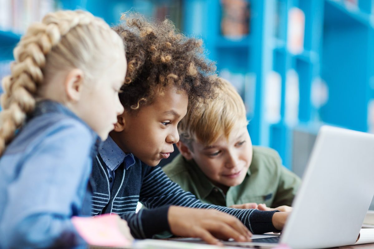 Empowering learners with AI from classrooms to career Empowering learners with AI from classrooms to career