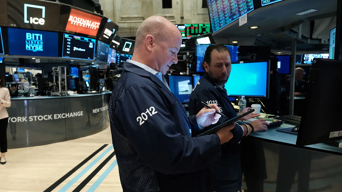Fears of a Trillion-Dollar AI Bubble Are on the Rise Fears of a Trillion-Dollar AI Bubble Are on the Rise