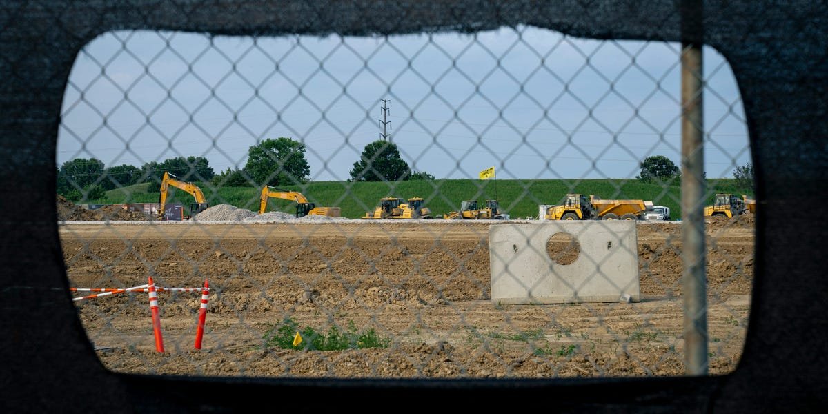 Big Tech Says ‘AI Bubble? What AI Bubble?’