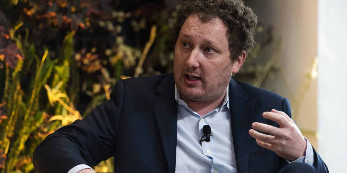 MasterClass founder says CEOs who are not using AI daily are only 80% as good as their peers—he’s saved an entire day of work thanks to a custom GPT MasterClass founder says CEOs who are not using AI daily are only 80% as good as their peers—he’s saved an entire day of work thanks to a custom GPT