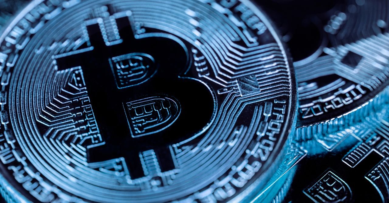 Feds Seize Record-Breaking  Billion in Bitcoin From Alleged Scam Empire Feds Seize Record-Breaking  Billion in Bitcoin From Alleged Scam Empire