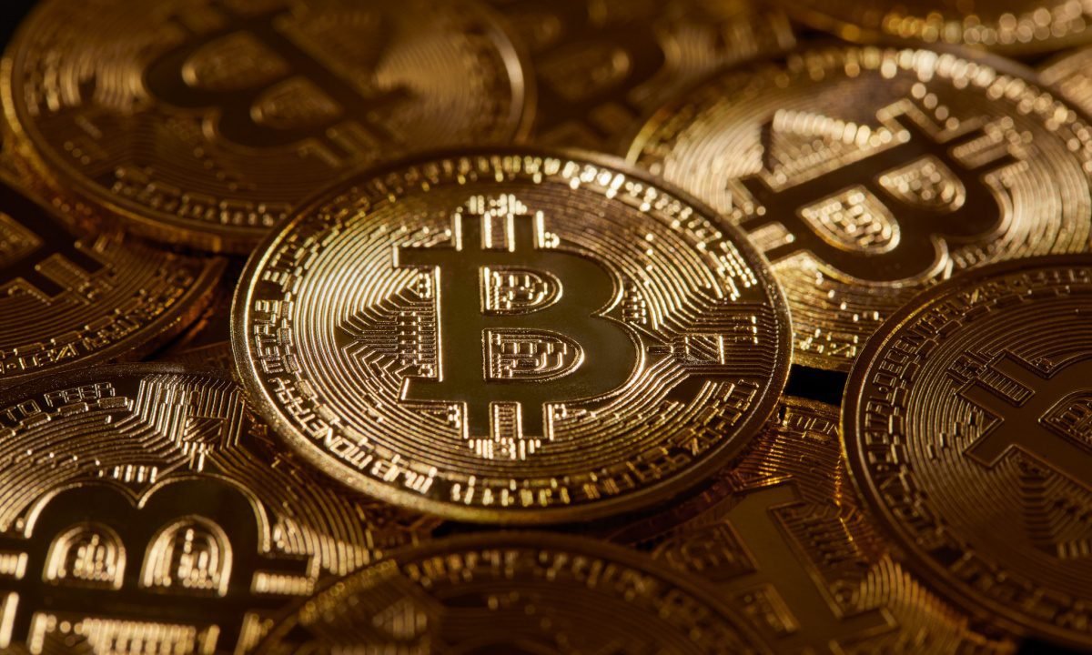 Bitcoin-Backed Stablecoins Top List of GENIUS Act Loopholes Bitcoin-Backed Stablecoins Top List of GENIUS Act Loopholes