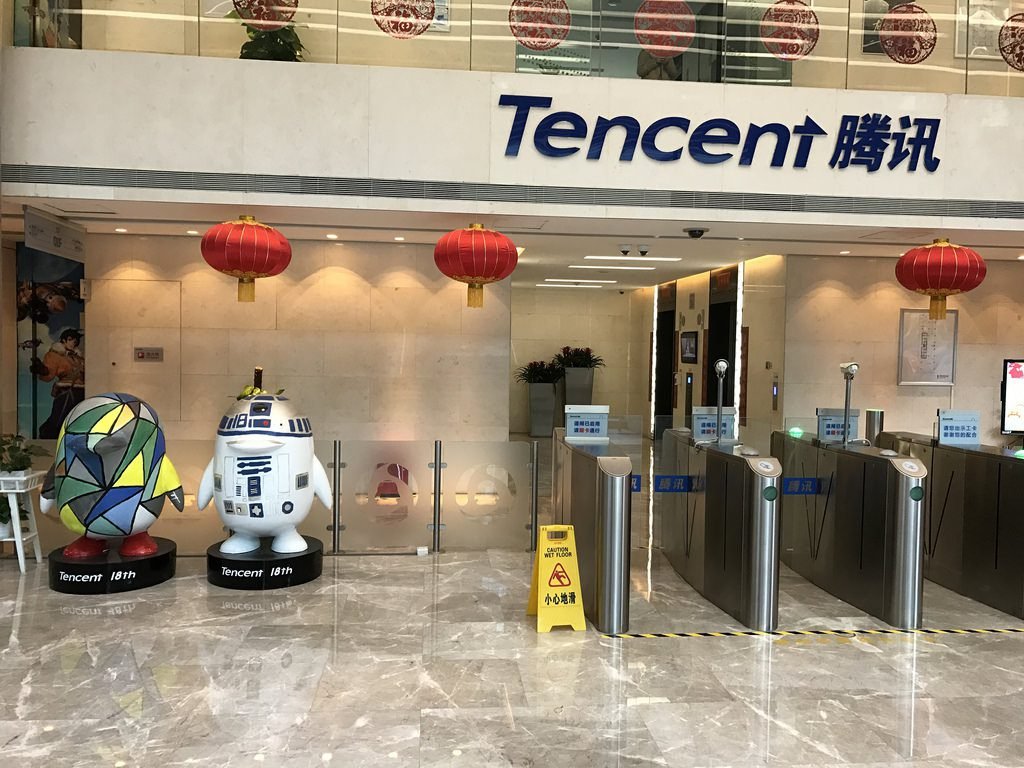 How Tencent’s (TCEHY) AI Strength And Carbon Credit Plans Shape Its Growth Outlook