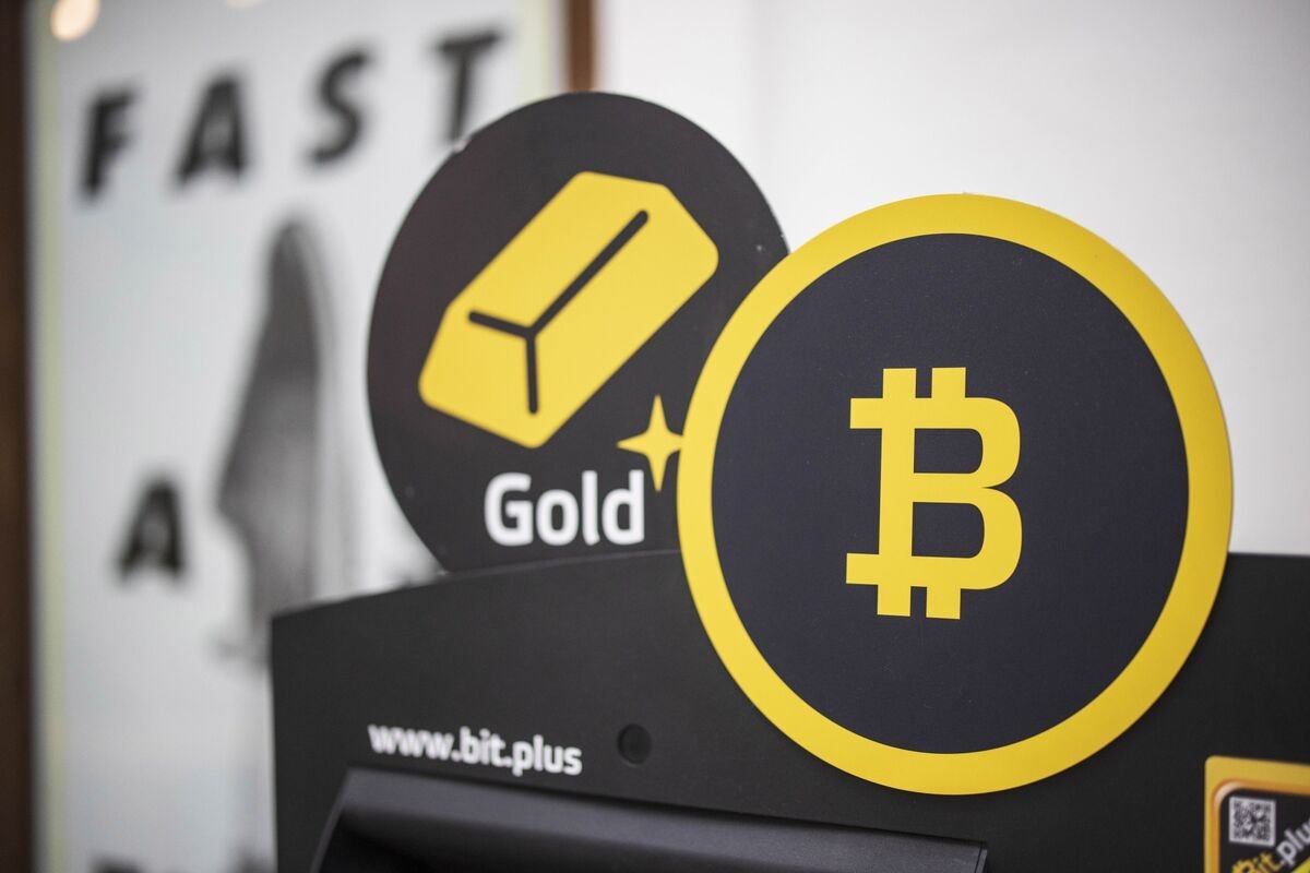 Money Distilled: Gold Is Better Portfolio Insurance Than Bitcoin in Real Crunch