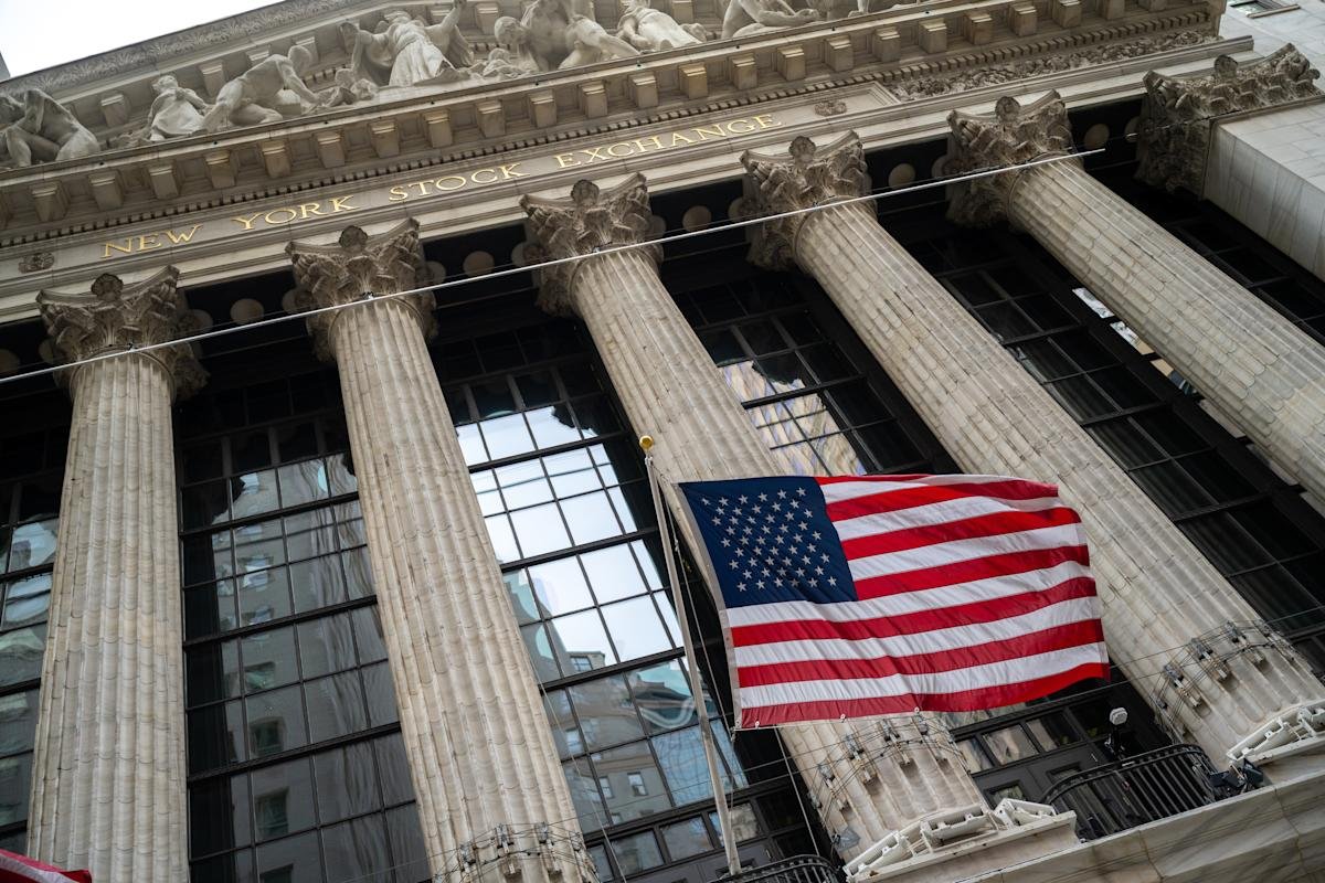 Dow, S&P 500, Nasdaq pull back as AI worries sap markets ahead of Nvidia earnings