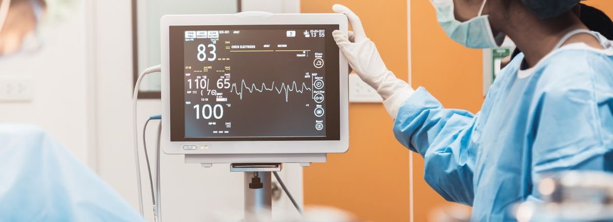 Should Raymond James’ AI-Focused Upgrade Require Action From Doximity (DOCS) Investors?