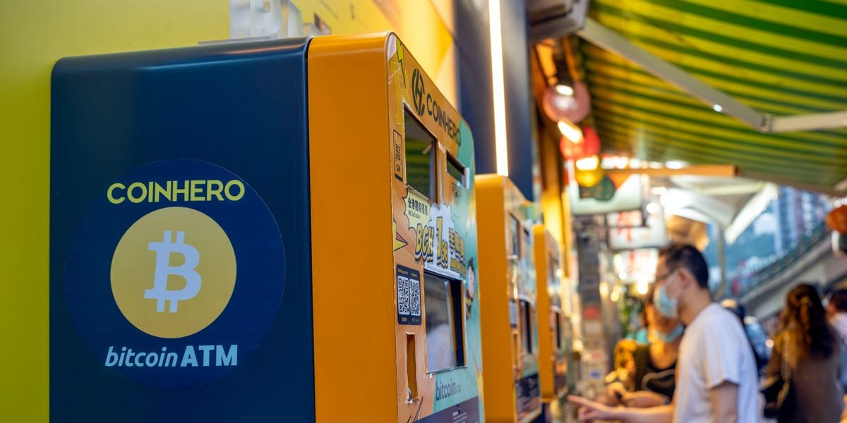 Bitcoin Is at the Edge of a Bear Market After October Chaos, Fed Jitters