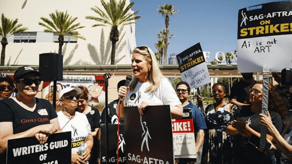 Union contracts protect workers from AI threat – People’s World