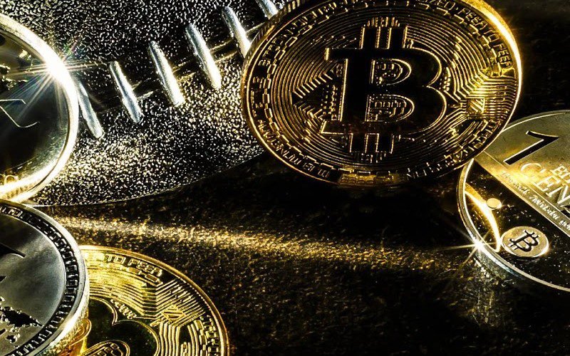 Does the Bitcoin price dip spell bad news for Strategy?