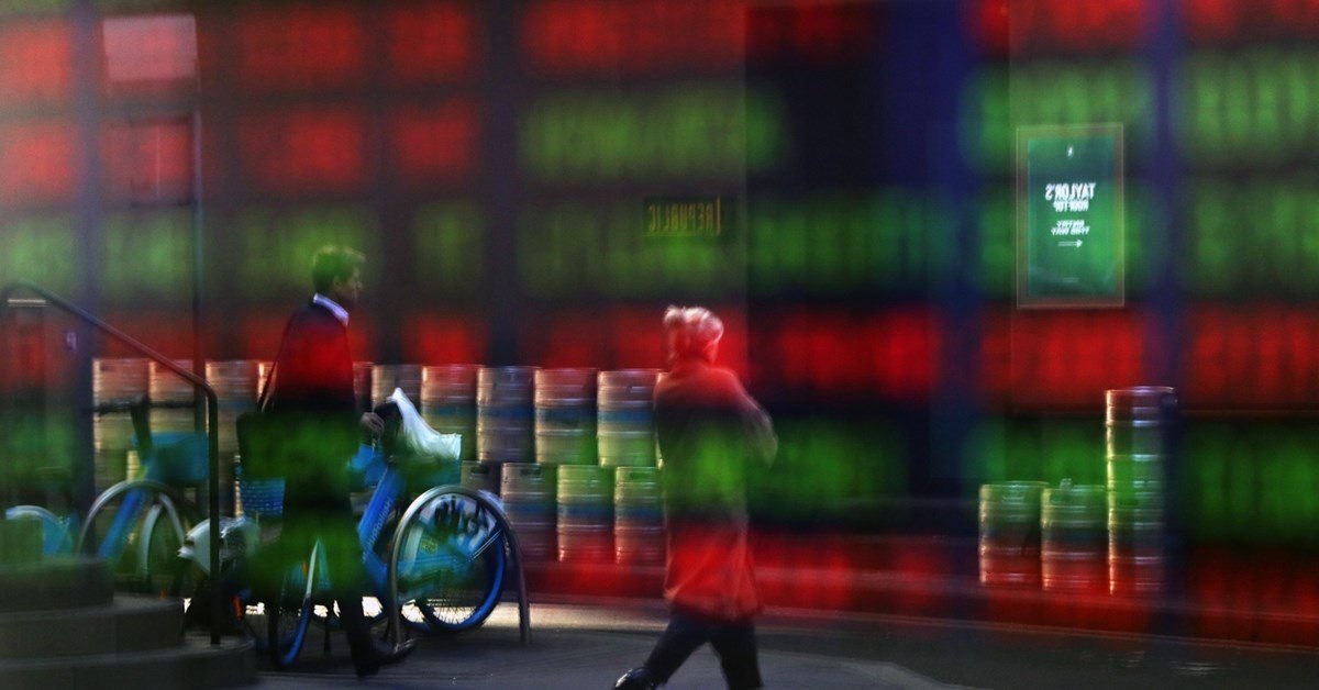 US Stock Futures Advance, Bitcoin’s Gains in Focus: Markets