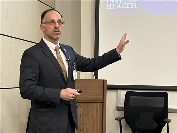 Faster, better health care one of the practical benefits AI can provide, UT experts agree Faster, better health care one of the practical benefits AI can provide, UT experts agree