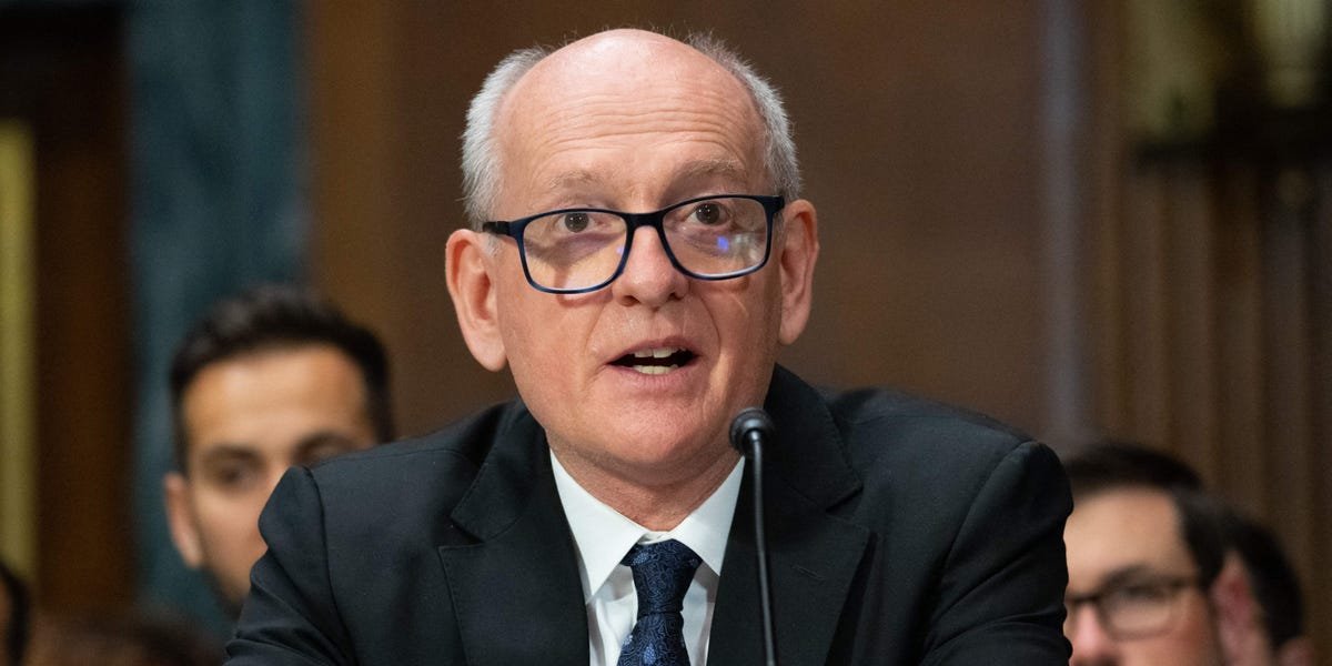 This AI Pioneer Says AI Could Replace Almost Every Job — Even CEOs